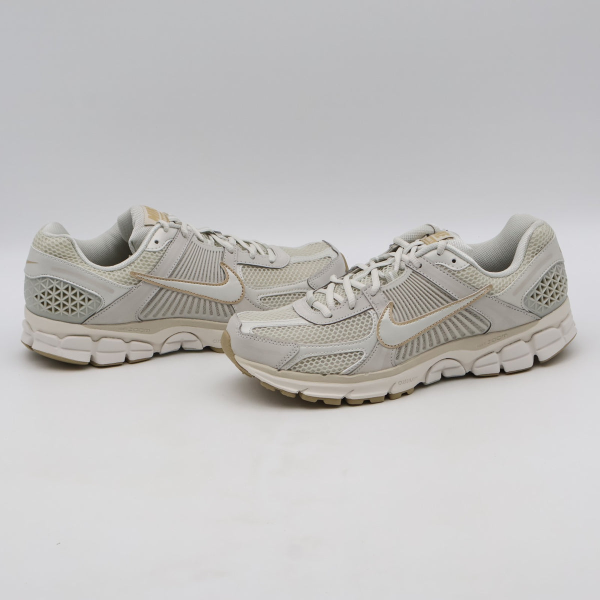 IB8929-003 Nike Zoom Vomero 5 Light Bone Phantom (Women's)
