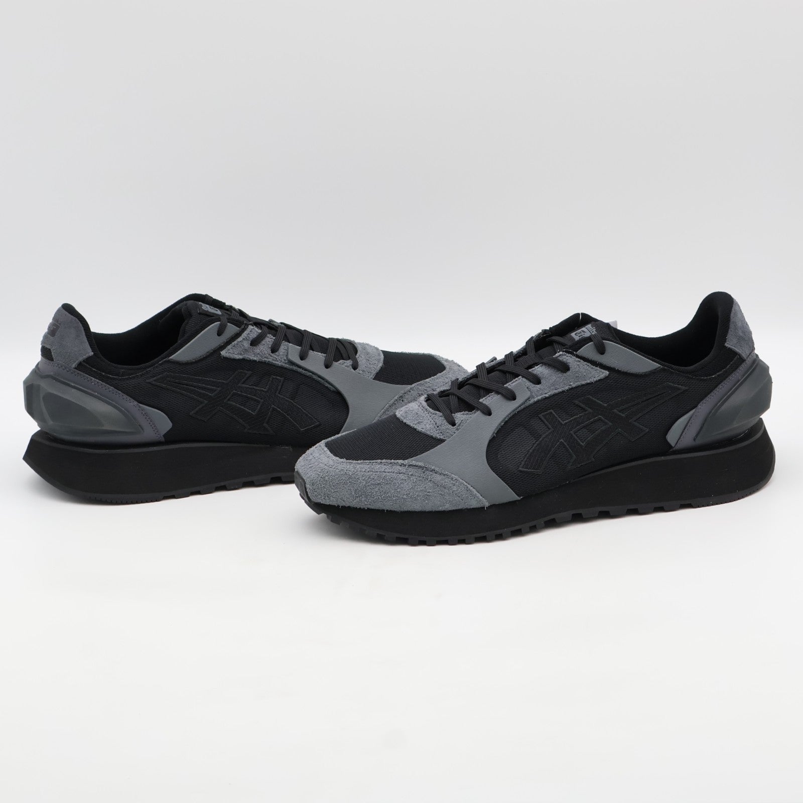 1183B555-001 Onitsuka Tiger Moage CO Black Carrier Grey (Men's)