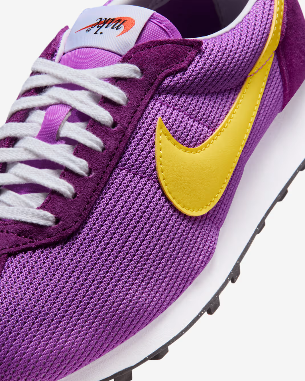 IM3887-500 Stranger Things Nike Women's LD-1000 Erica Sinclair (Women's)