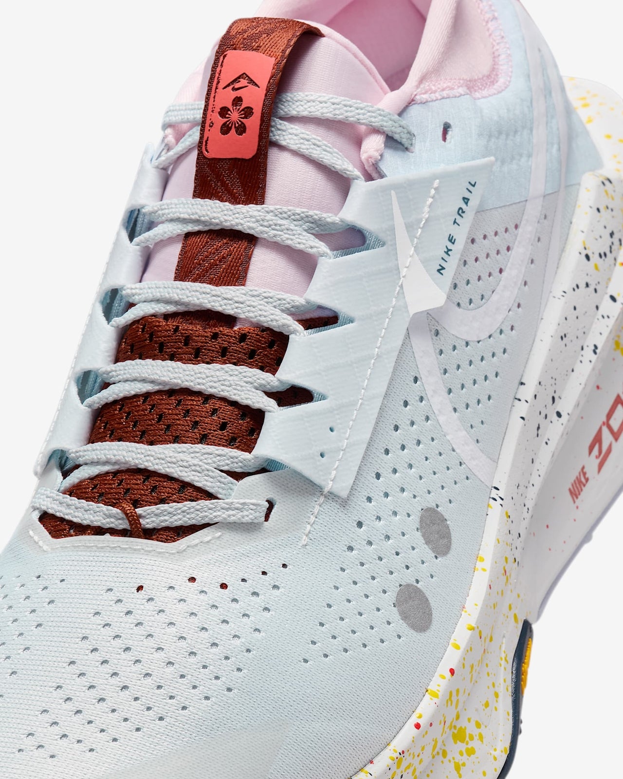 FD5190-009 Nike Zegama 2 Pure Platinum Football Grey Pink Foam White (Men's)