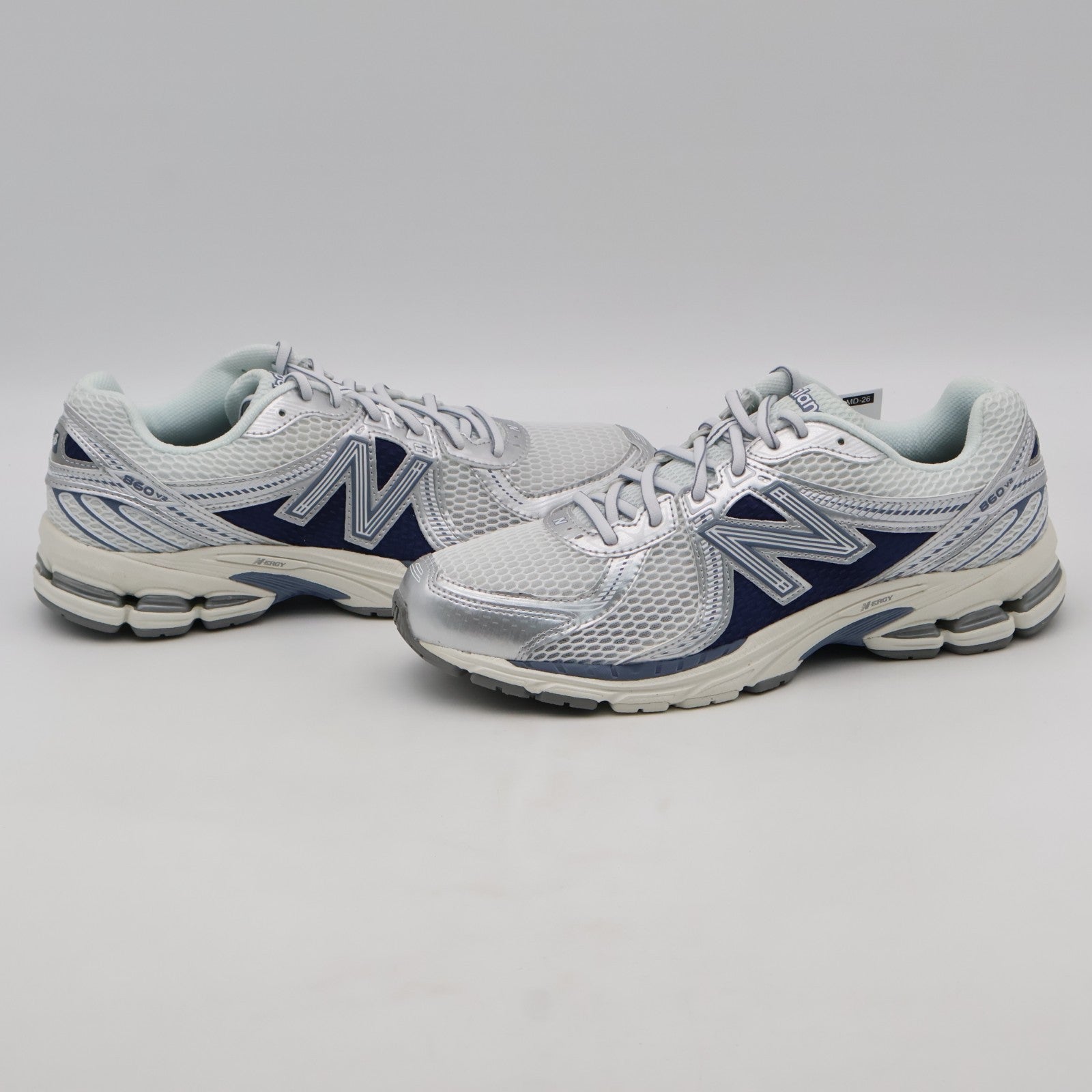 ML860GG2 New Balance 860V2 Arctic Grey Metallic Silver (Men's)