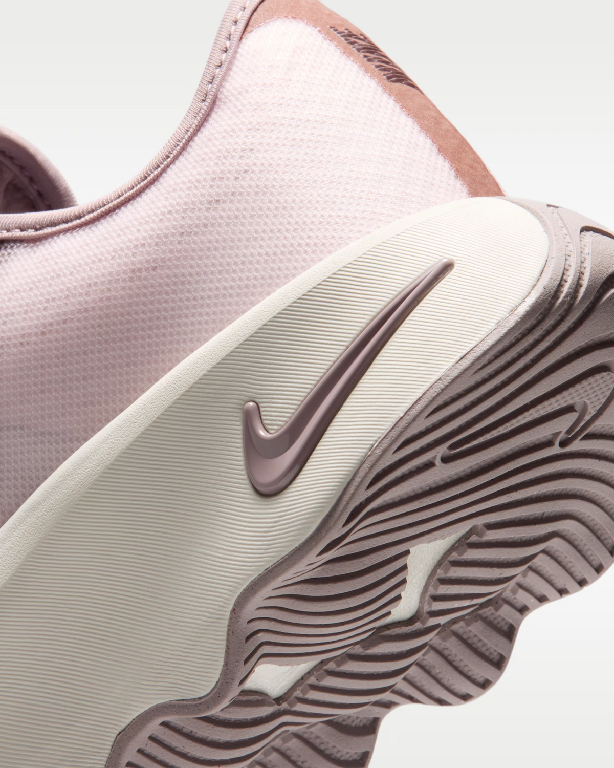 II7278-600 Nike Motiva 2 "Pearl Pink/Light Violet Ore" (Women's)