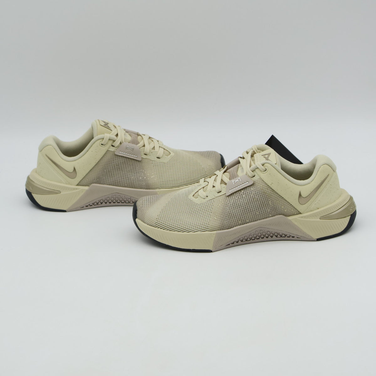 IB6544-200 Nike Metcon 10 SE Light Khaki Cream 2 (Women's)