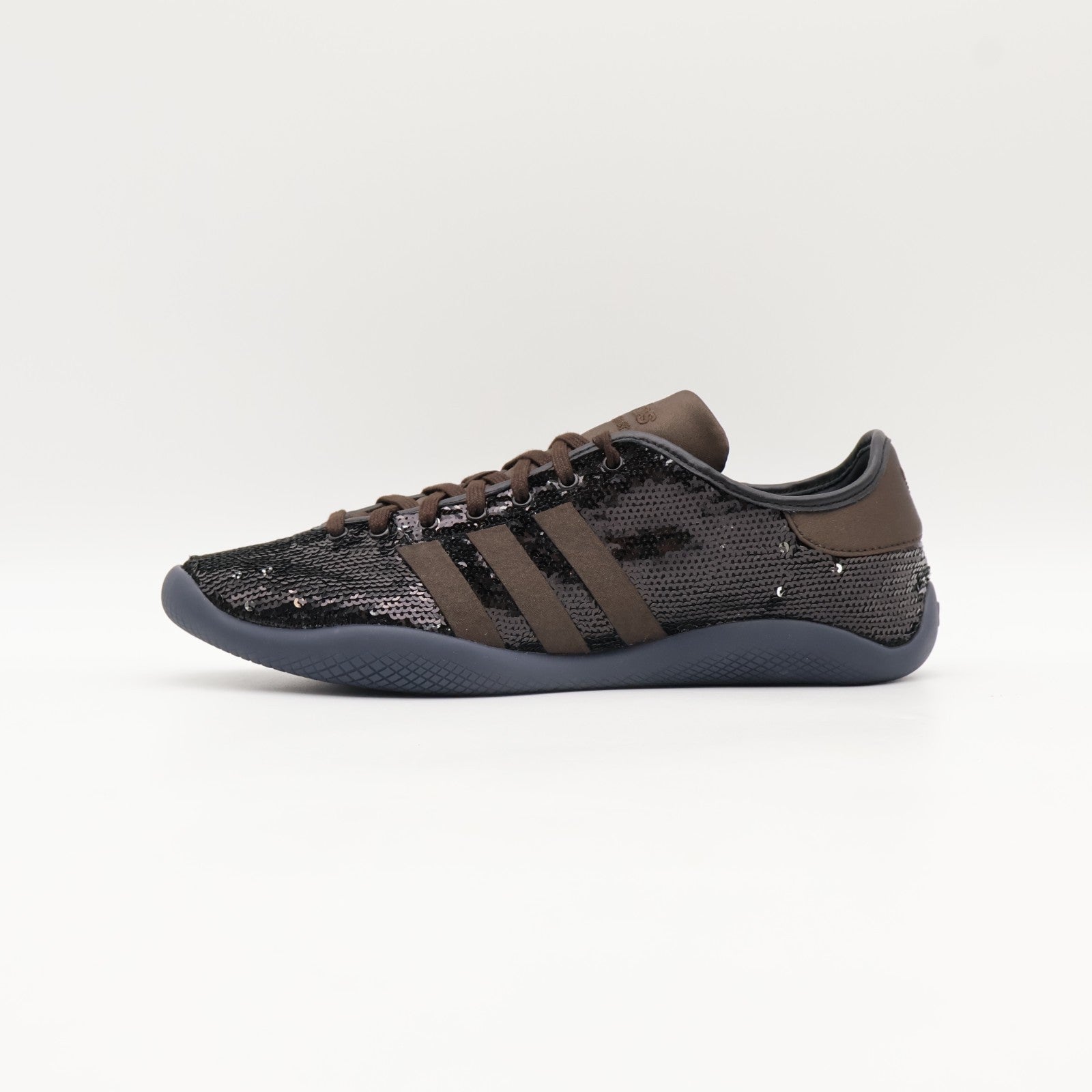 JR0259 Wales Bonner Ã adidas Originals Karintha Lo Core Black (Men's)