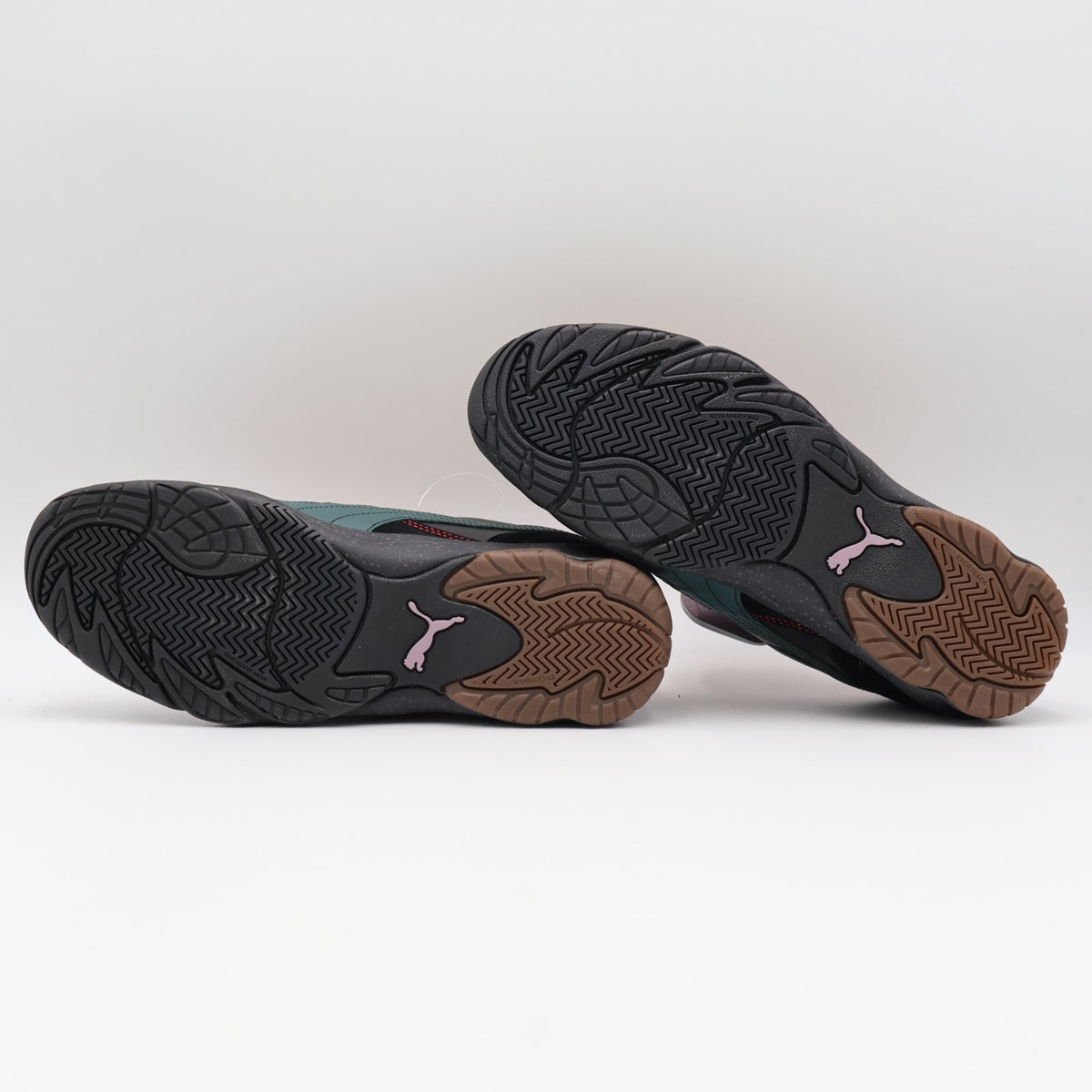 404820-01 magforlia Puma King Indoor PUMA Black (Men's)