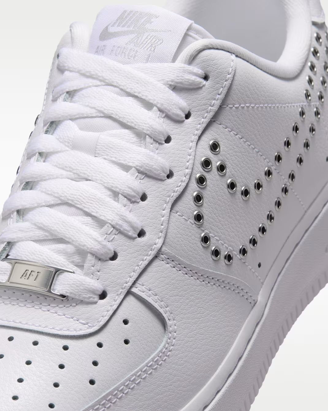 IW1234-100 Nike Air Force 1 '07 LV8 "Triple White/Metallic Silver" (Women's)