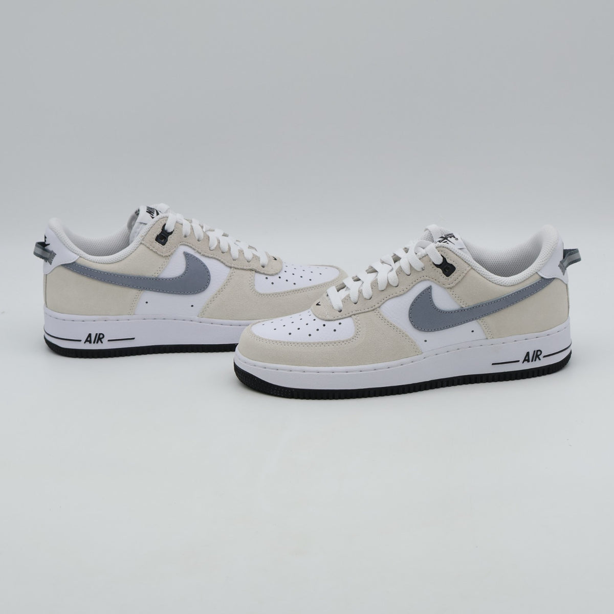IR2007-100 Nike Air Force 1 Low 1 07 LV8 White Metallic Cool Gray (Men's)