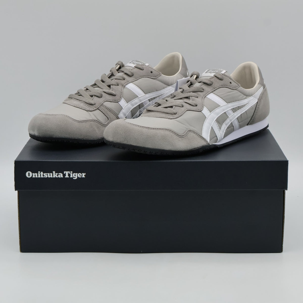 1183B400-022 Onitsuka Tiger Serrano Oyster Grey White (Men's)