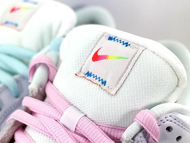 DR4876-100 Nike SB Dunk Low "Be True" (Unisex)