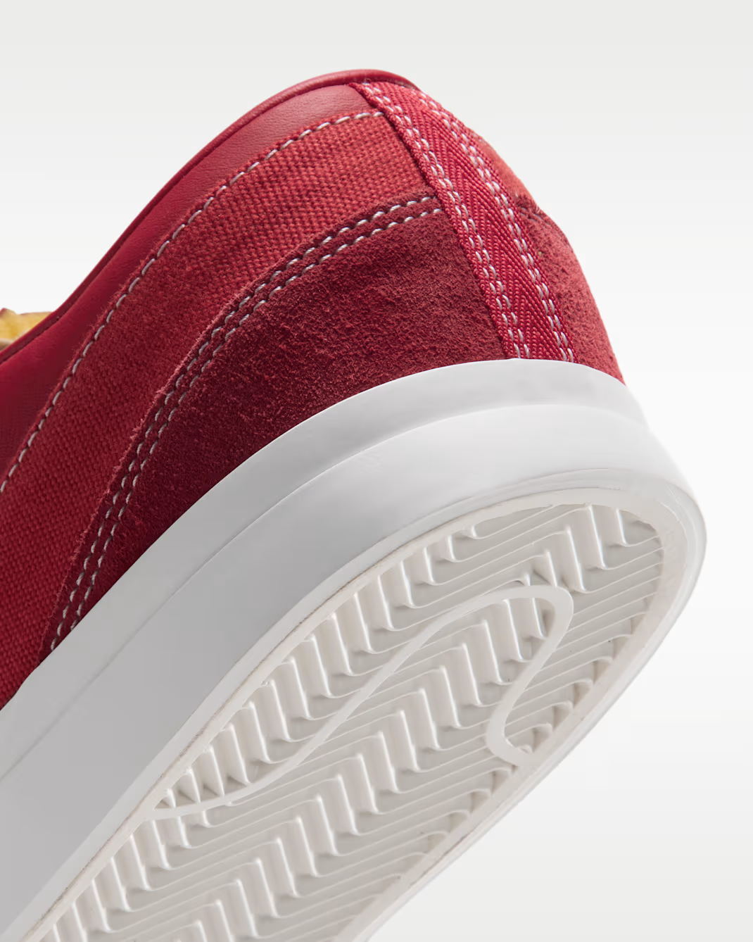 IM2523-600 Nike Blazy "Varsity Red" (Men's)
