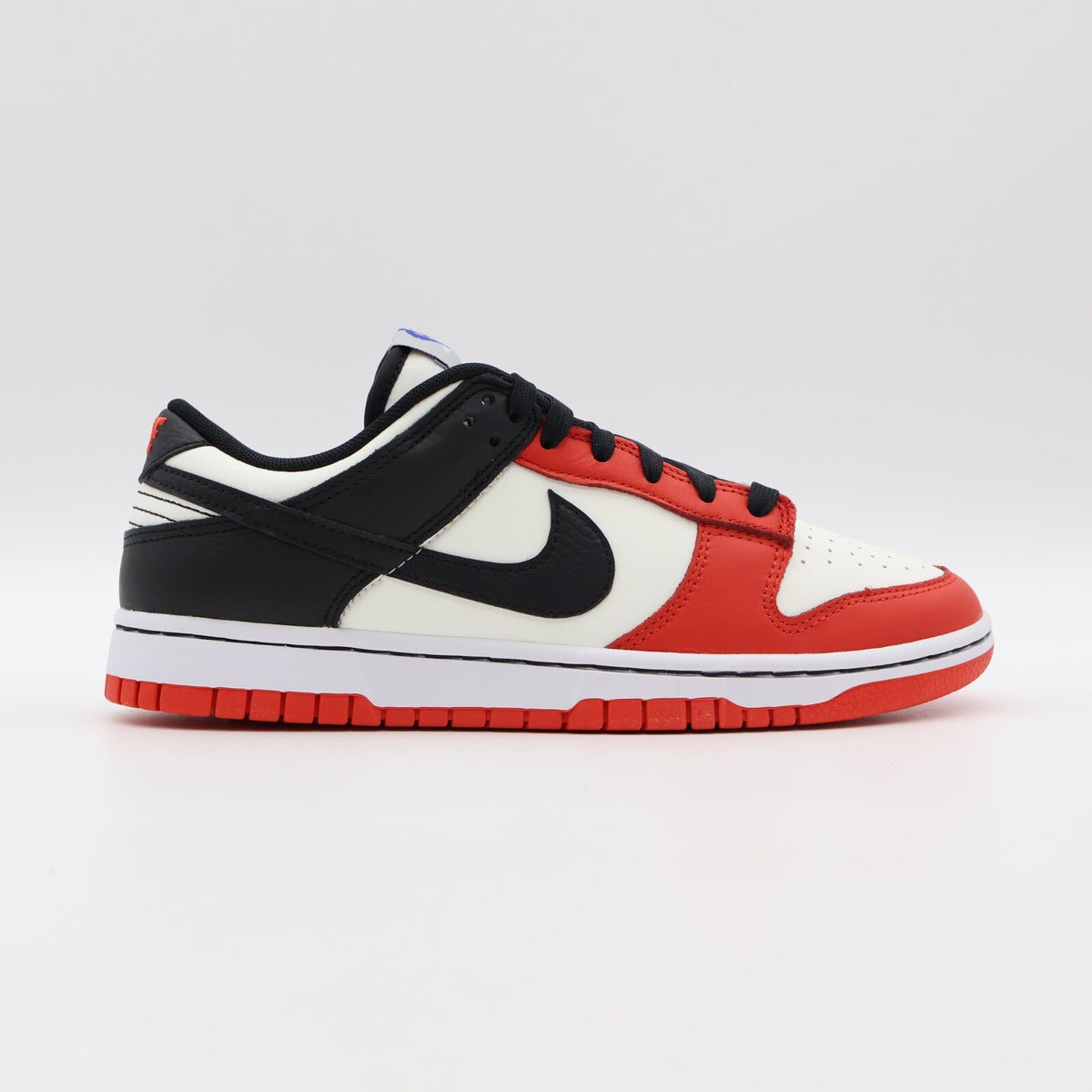 DD3363-100 NBA Nike Dunk Low EMB 75th Anniversary Chicago Bulls Red (Men's)