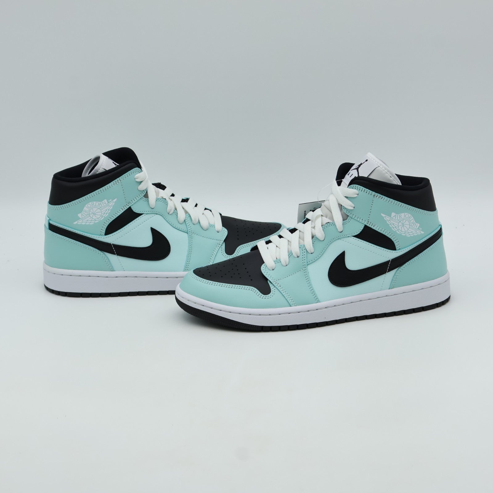 BQ6472-300 Nike Air Jordan 1 Mid "Aqua Blue" (Women's)