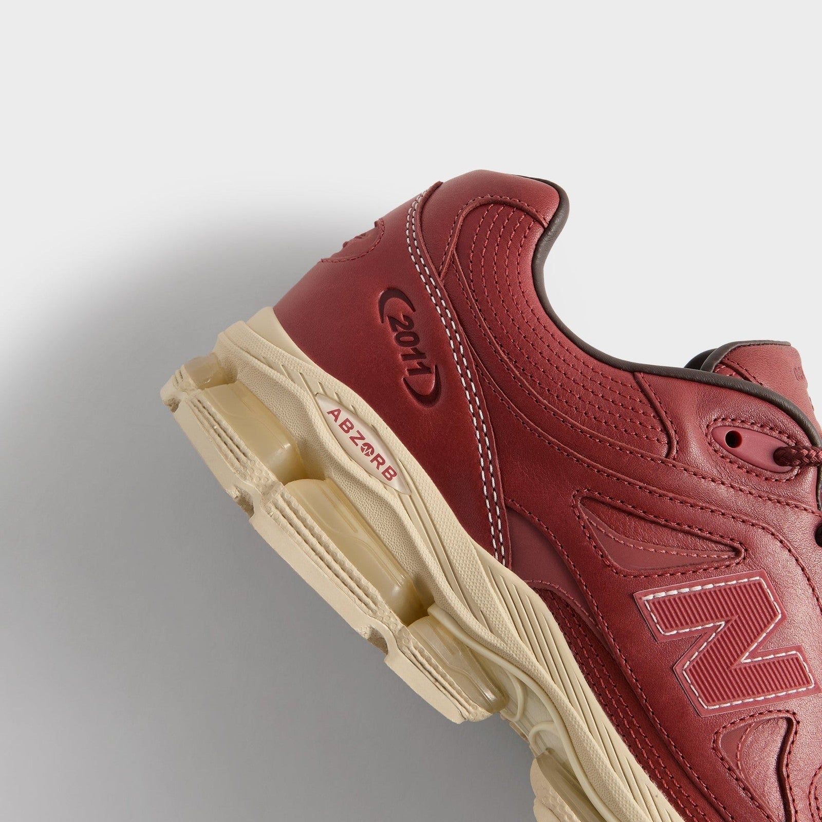 U20118V9 U20118V9 KITH Ã New Balance 2011 Bossa Nova/Breakfast Tea (Men's)