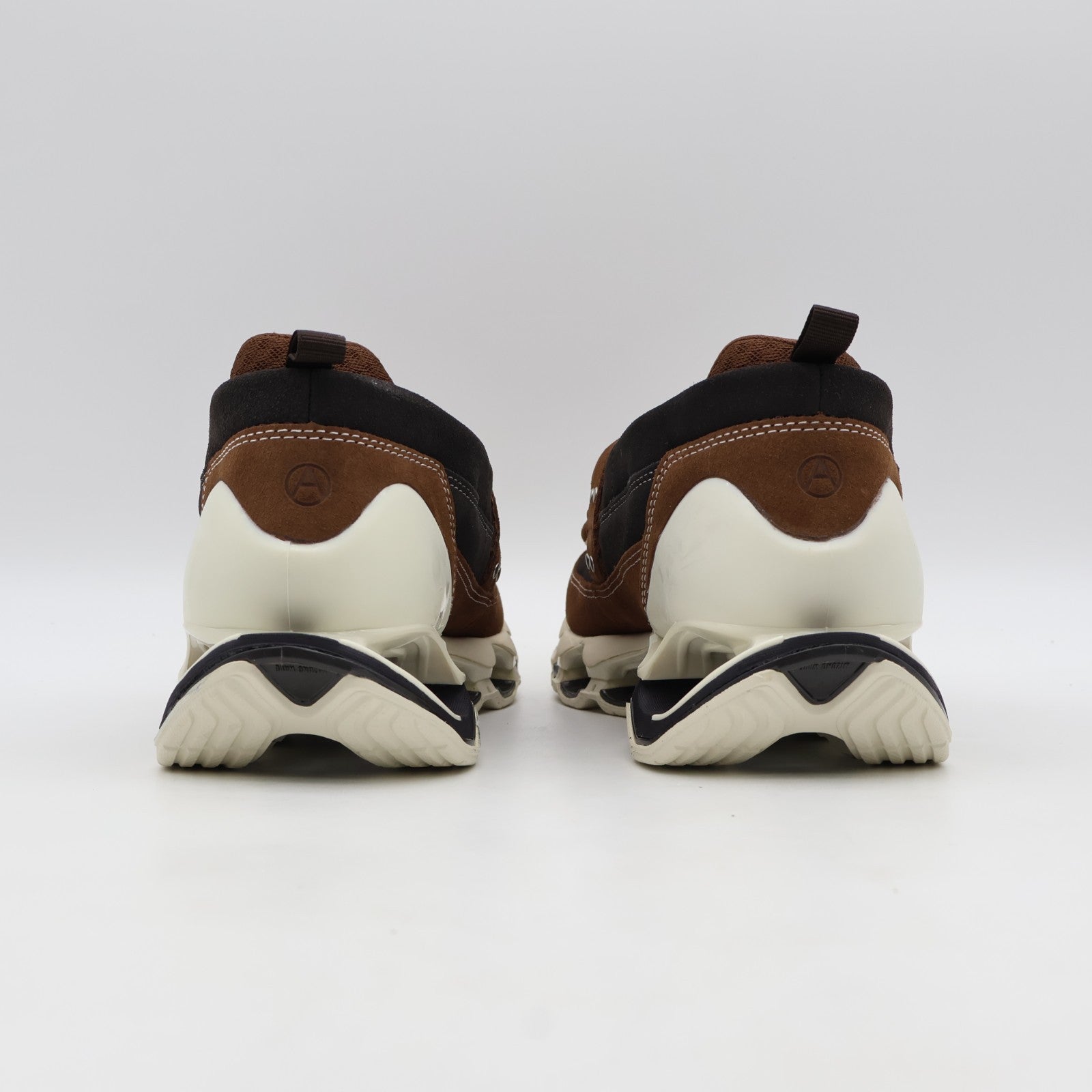 D1GD261901 SETSUMASA KOBAYASHI Ã Mizuno Wave Prophecy Ring Moc "Brown/Off White"