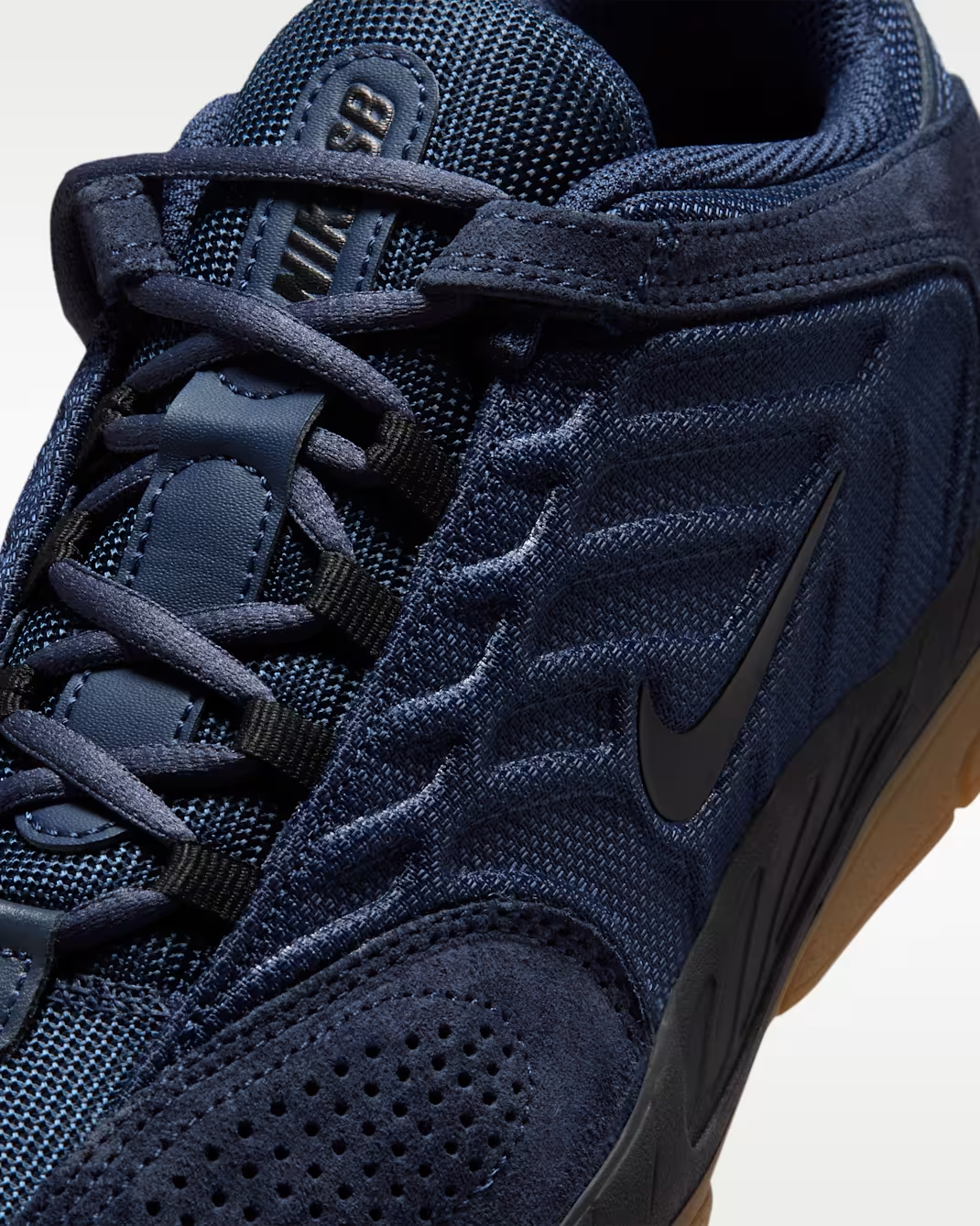 FD4691-402 Nike SB Vertebrae "Midnight Navy/Gum Light Brown" (Men's)