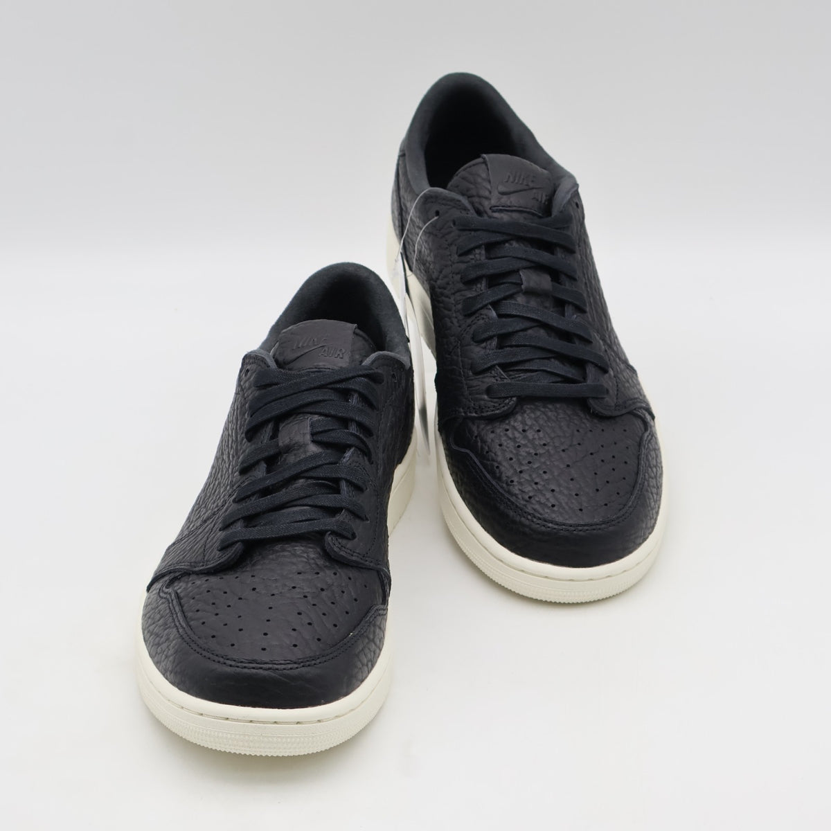 848775-005 Nike Air Jordan 1 Retro Low Swooshless Black (Men's)