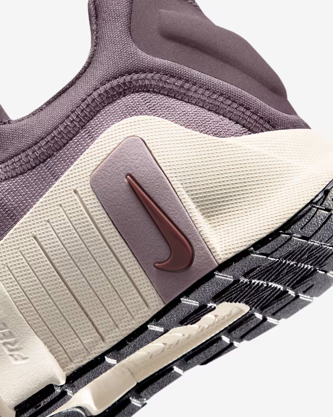 FJ7126-200 Nike Free Metcon 6 Light Violet Ore Violet Ore Chalk Tattoo (Women's)