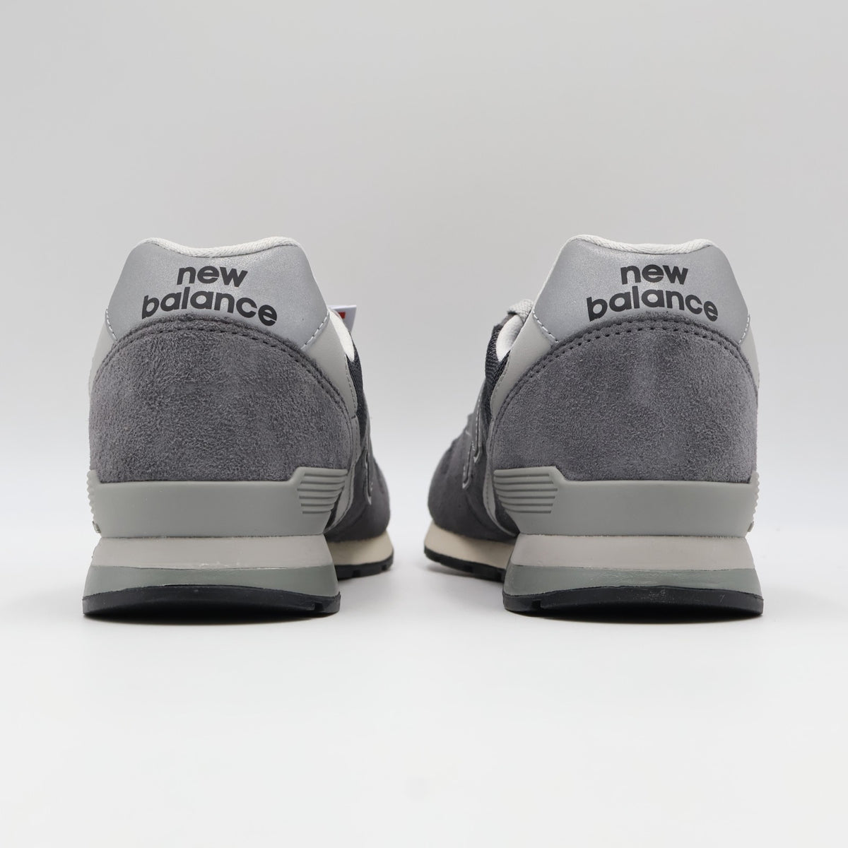 CM996JG2 New Balance 996V2 Magnet/Silver Metallic/Sea Salt (Men's)