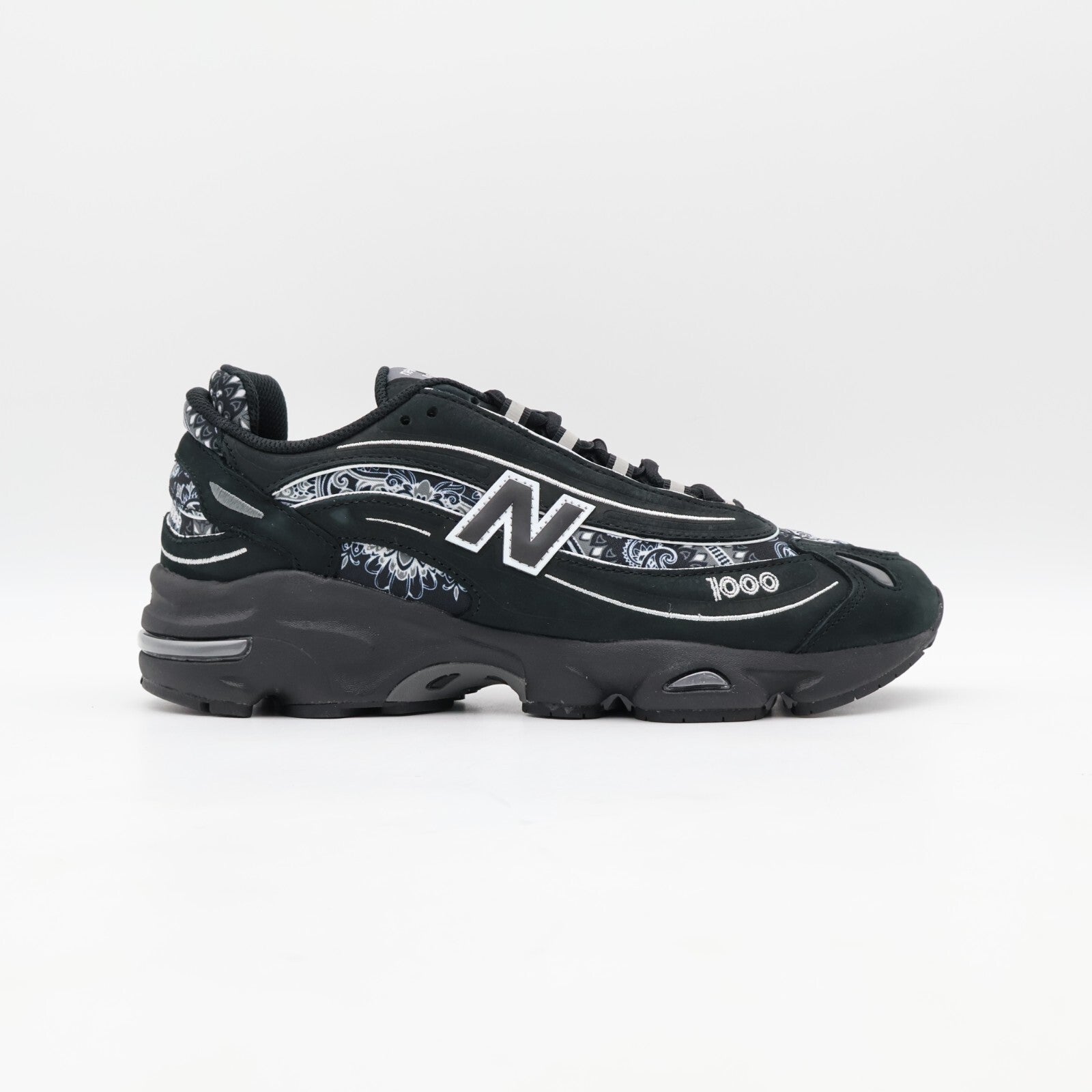 M1000AP atmos New Balance 1000 bandhnu Black Paisley (Men's)