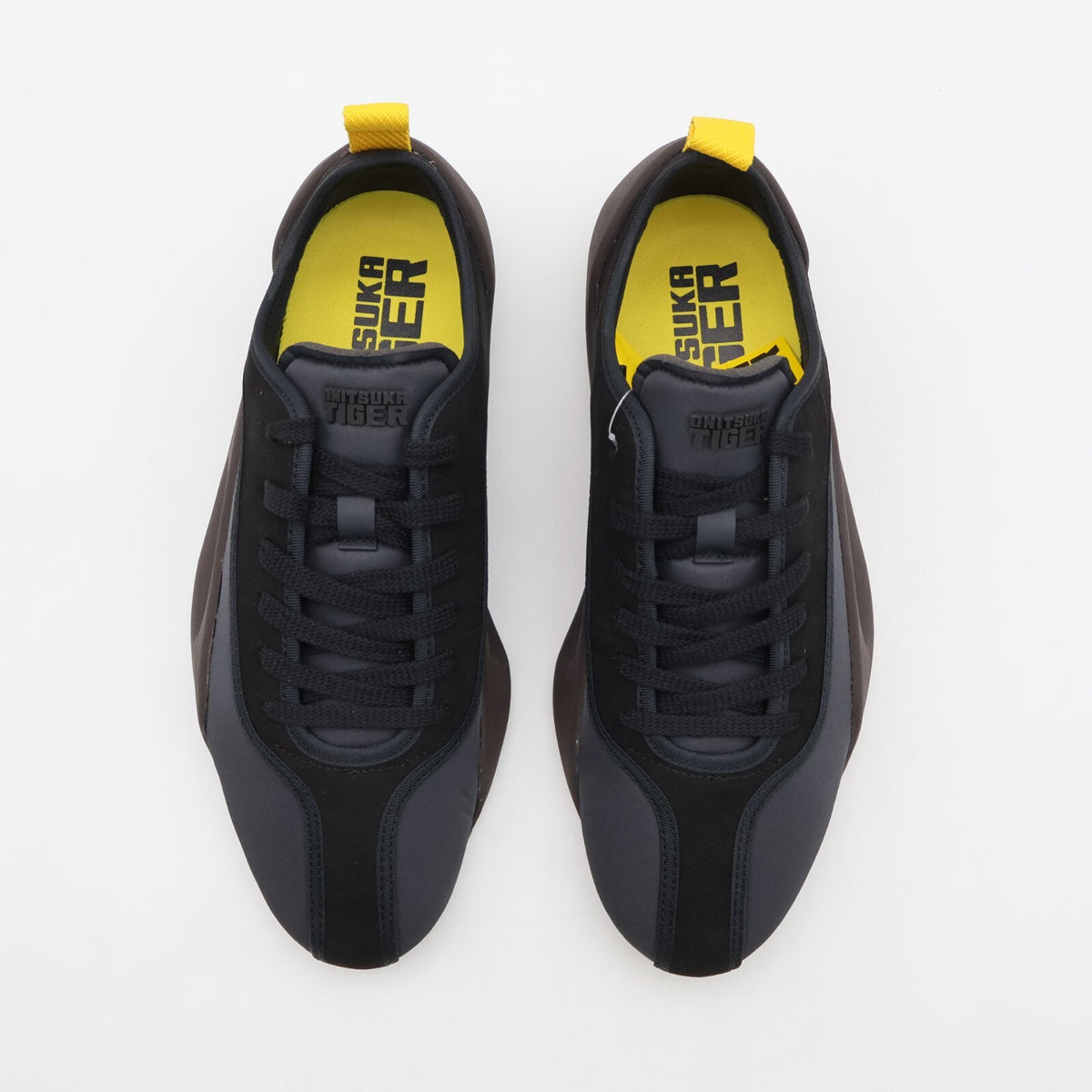 1183C369-001 Onitsuka Tiger Tiger Ergonio Black Black (Men's)