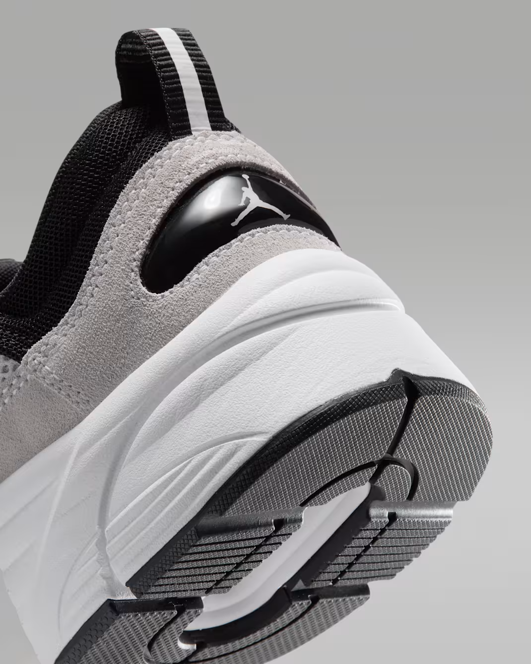 IB3722-013 Nike Jordan Trunner O/S "Black/White" (Men's)