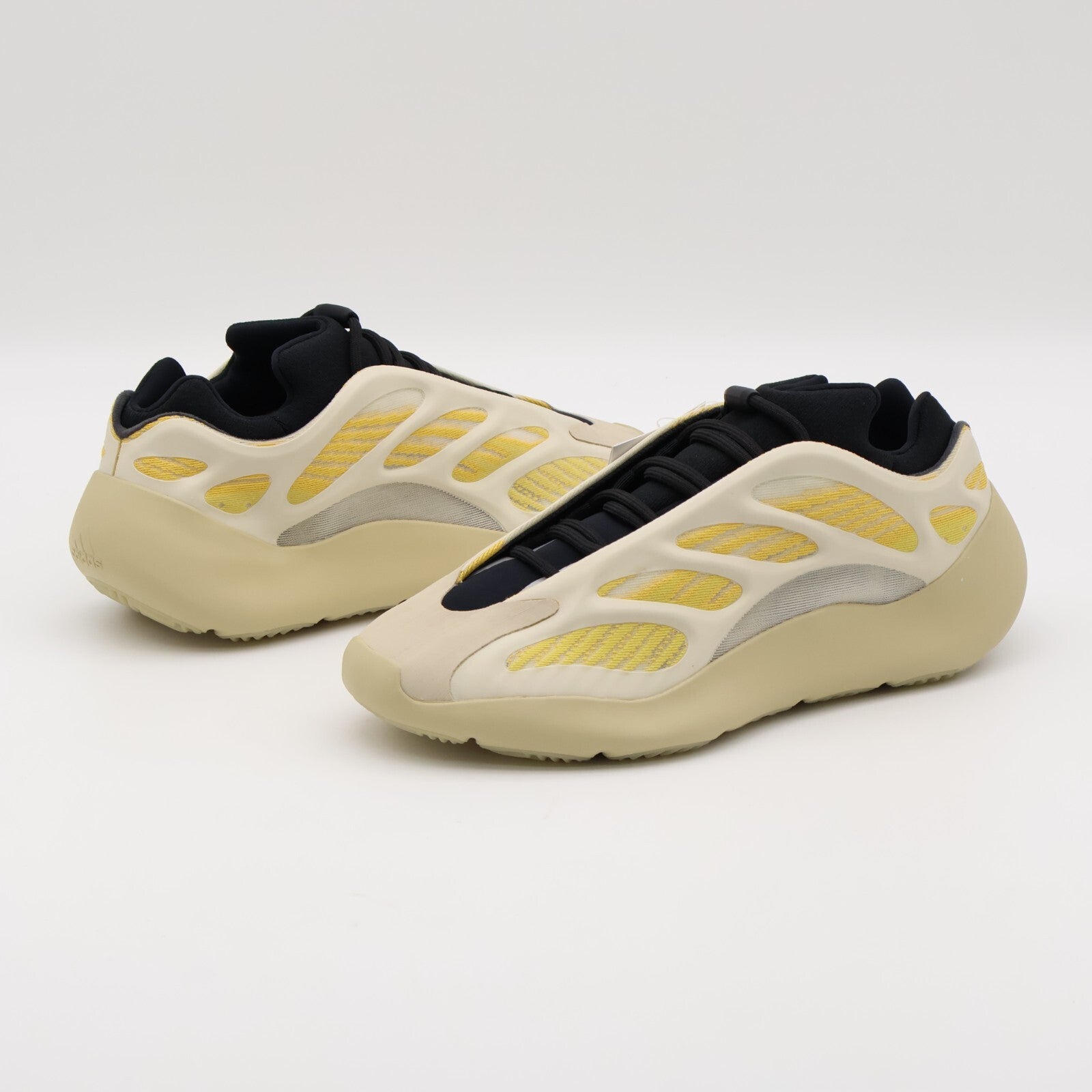 G54853 Adidas Yeezy Boost 700 V3 SAFFLOWER Yellow Cream White Sail Ivory Beige