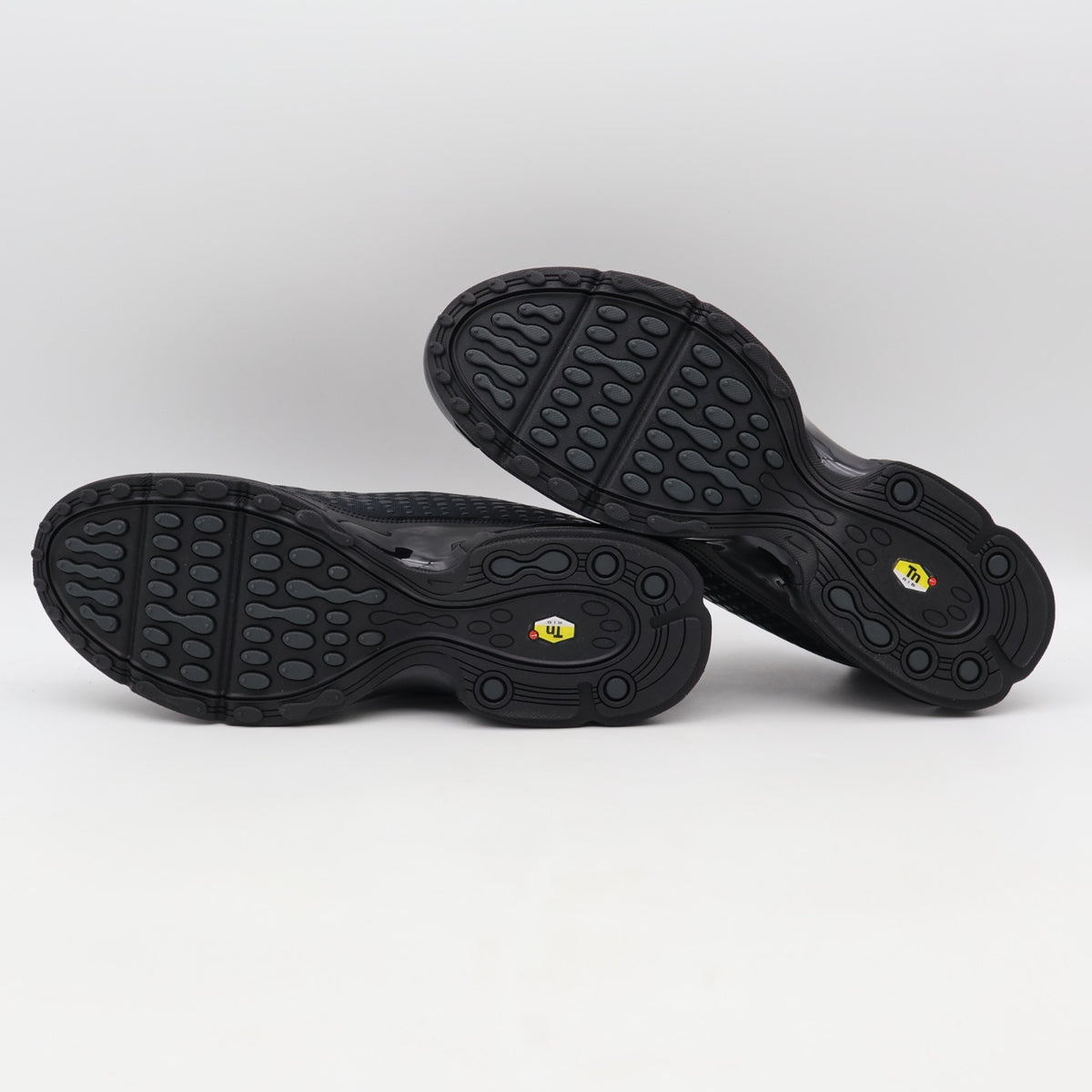 HQ2197-001 Nike Air Max Plus 7 Black Anthracite (Men's)