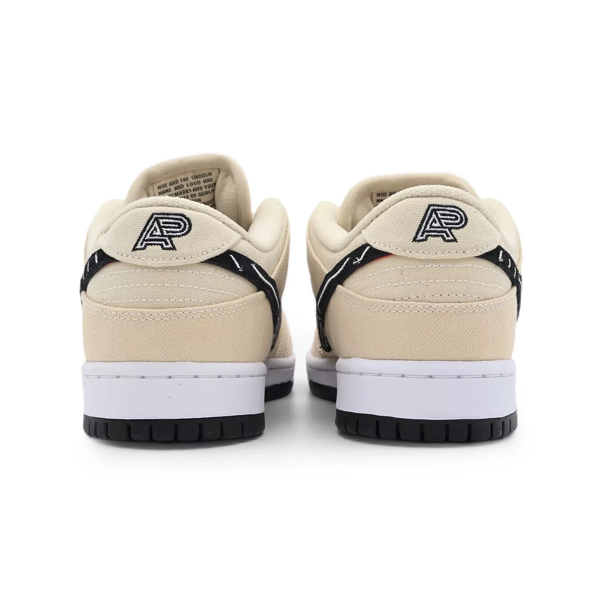 FD2627-200 Albino & Preto Nike SB Dunk Low Pro Pearl White Fossil Sail (Men's)
