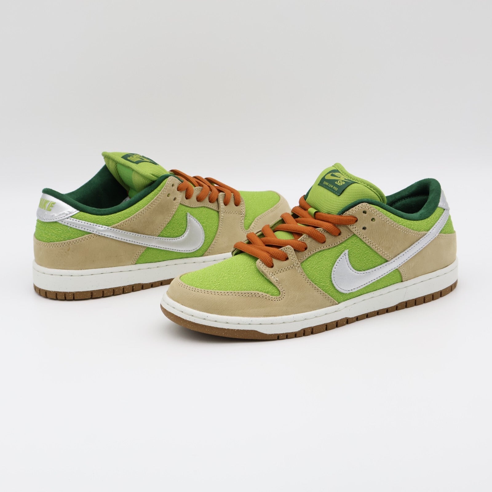 FQ7585-200 Nike SB Dunk Low Pro Escargot Sesame Metallic British Tan (Men's)