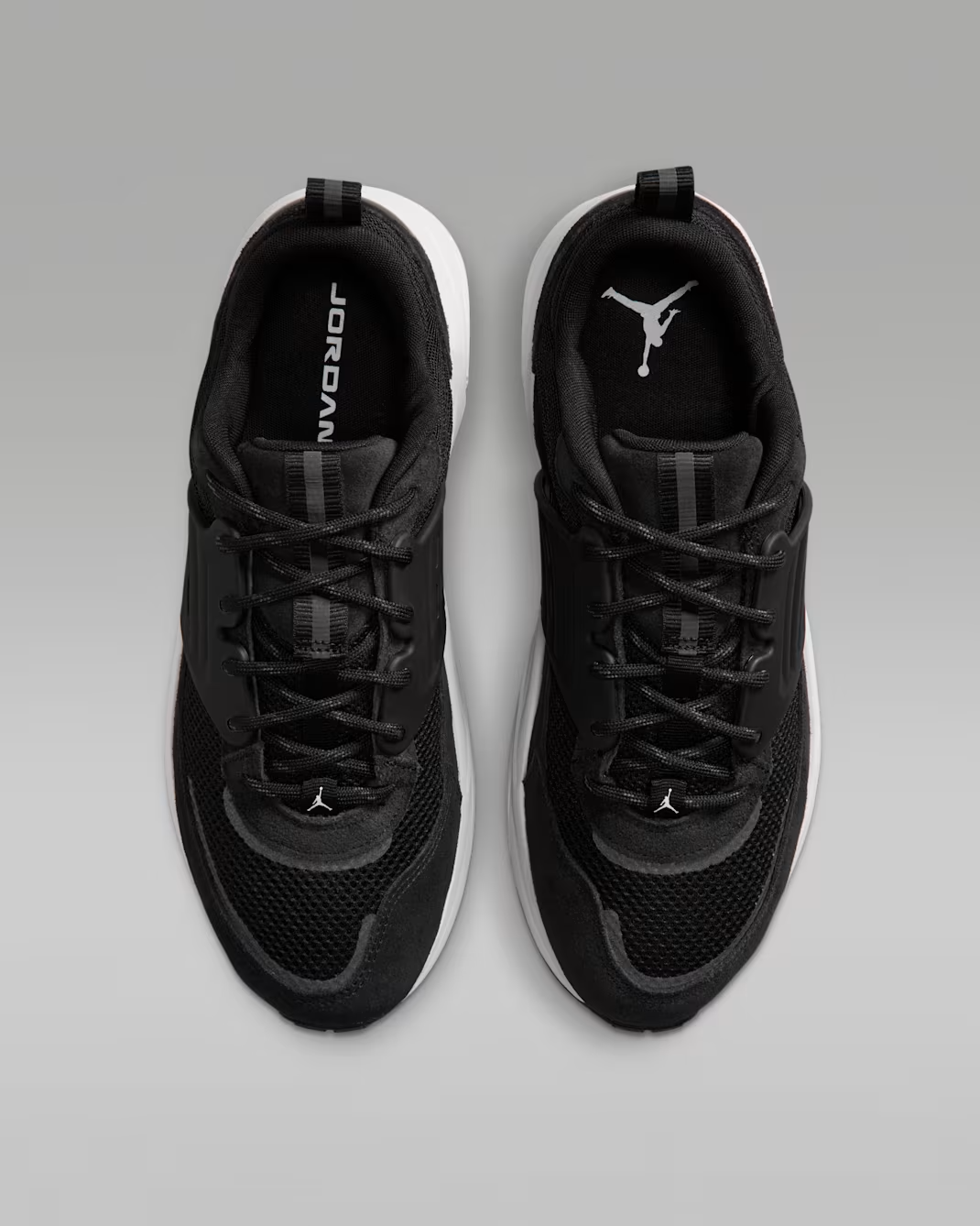 IB3722-008 Nike Jordan Trunner O/S Black White (Men's)