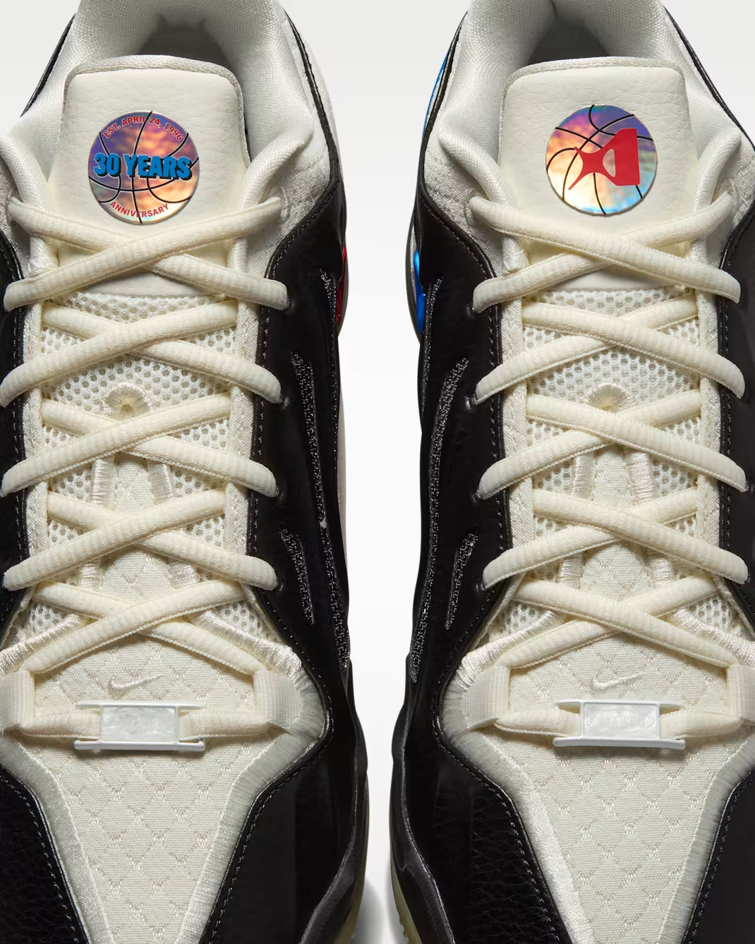 IH1138-001 Nike Women's A'Two "Standing Ovation" (IH1137-001/IH1138-001)
