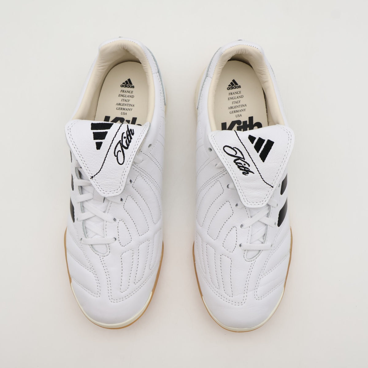 JS0727 Kith Ã adidas Football Predator 2002 IC White Black Gum (Men's)