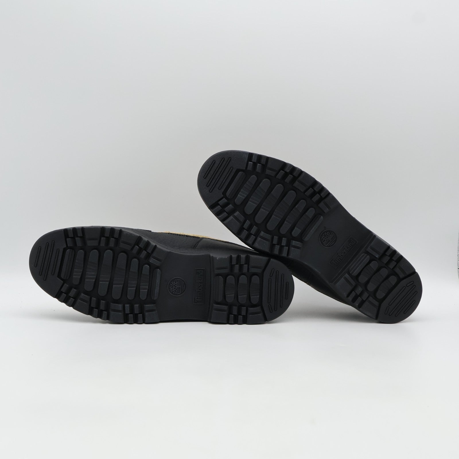 TB0A44AGW02 the Apartment Timberland Heritage Moc Toe Mid Beige Black (Men's)