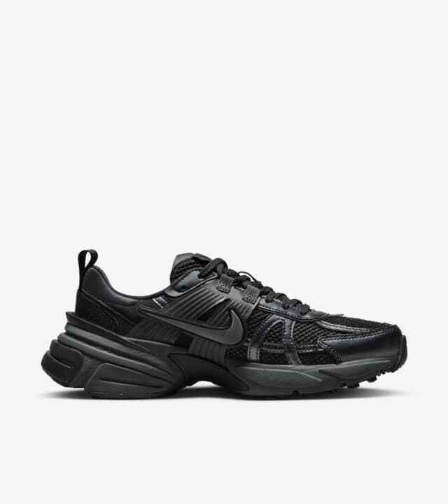 FD0736-001 Nike V2K Run Black and Anthracite (Women's)