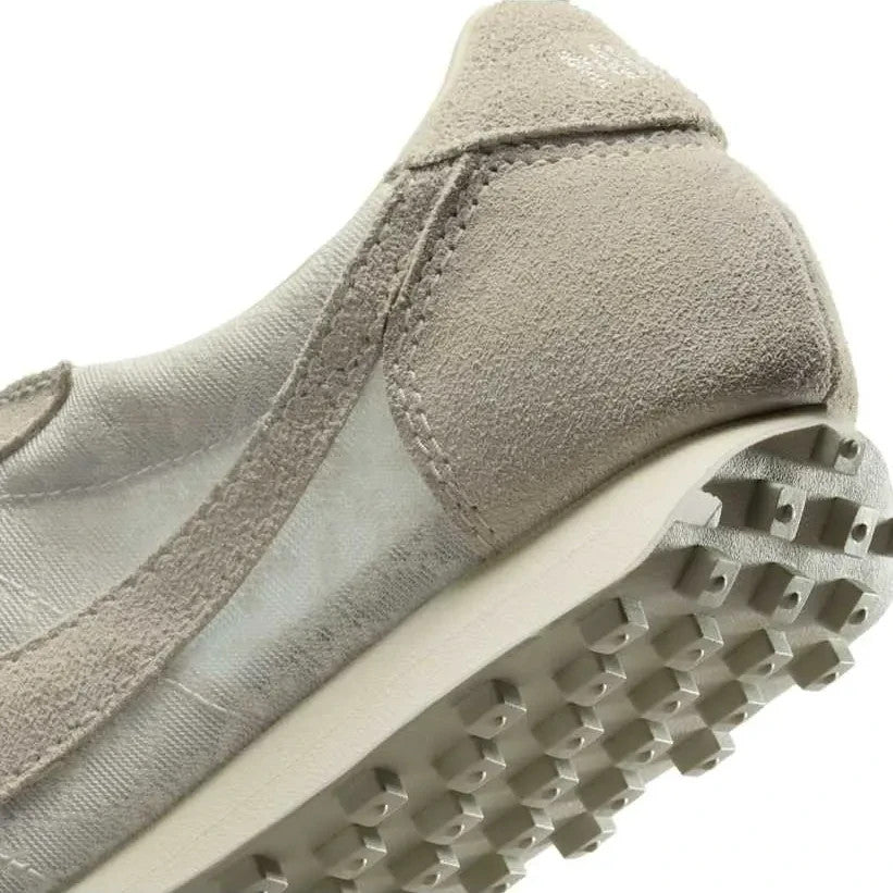 IH7345-001 Nike Women's LD-1000 Soft Pearl Light Bone (Women's)