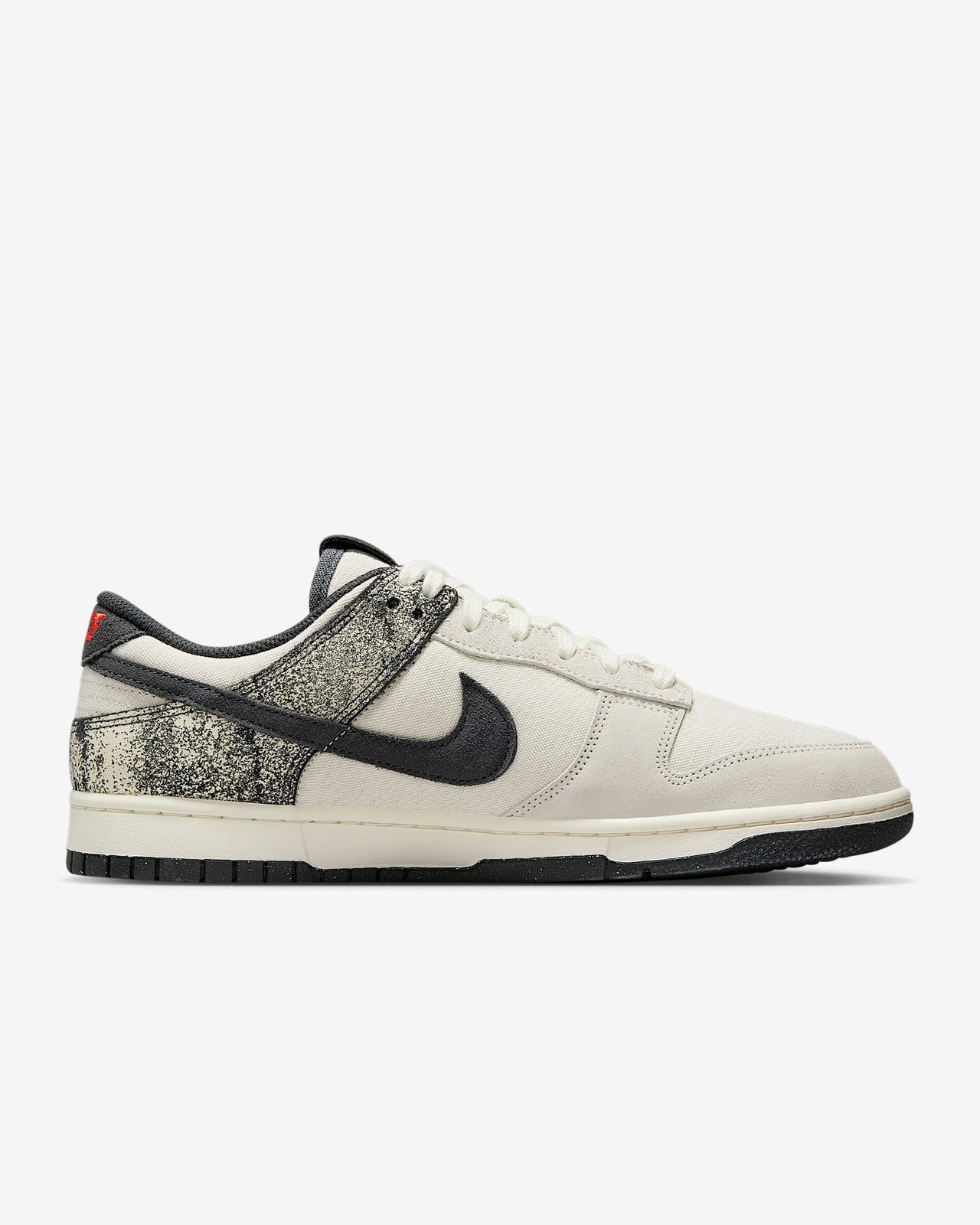 IB7720-110 Nike Dunk Low Pale Ivory Off Noir (Men's)