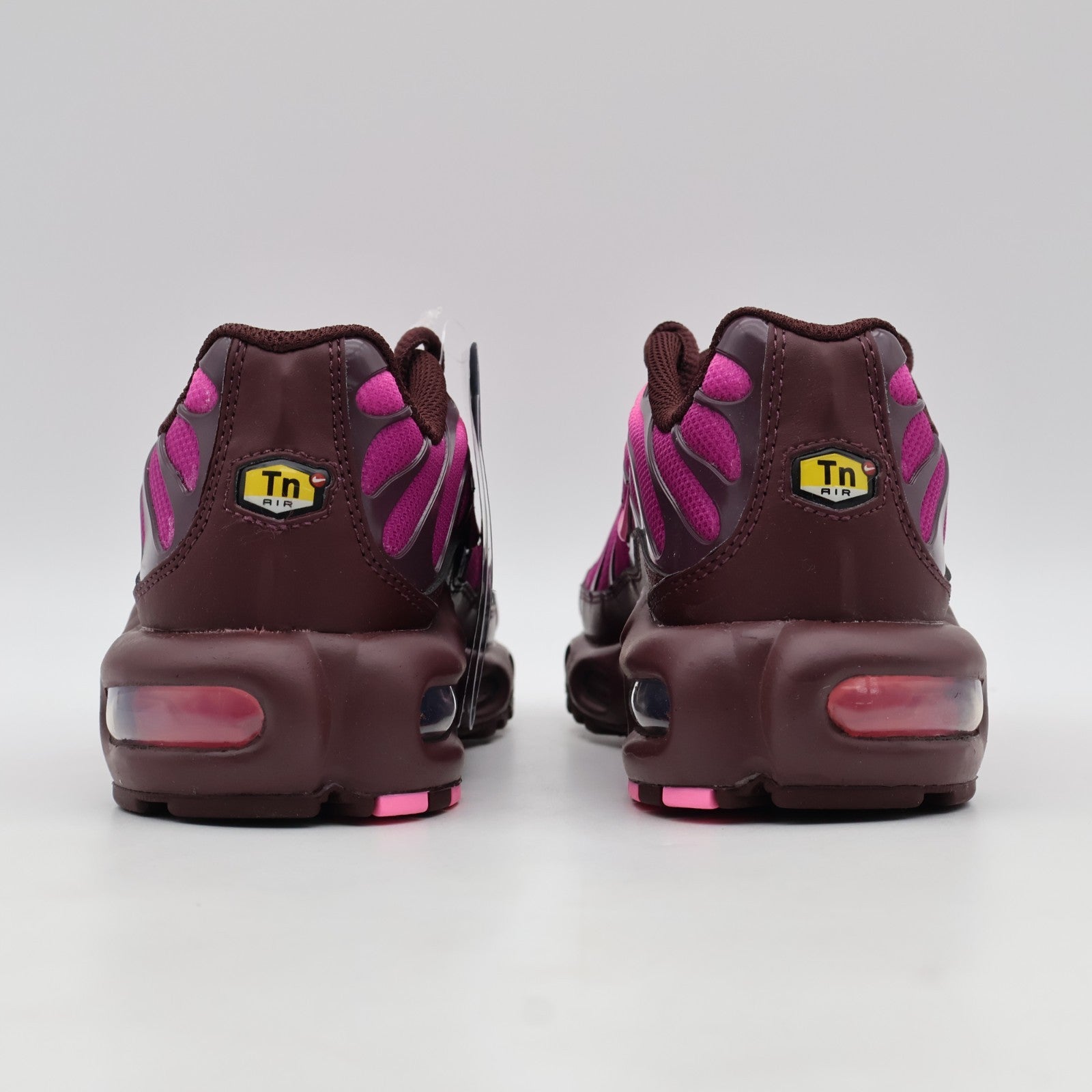 DZ3670-600 Nike Air Max Plus Burgundy Crush Captures Flower Pink Spell (Women's)