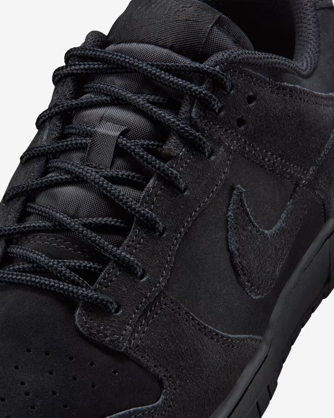 IB6651-001 Nike Dunk Low Retro SE Black Cat (Men's)