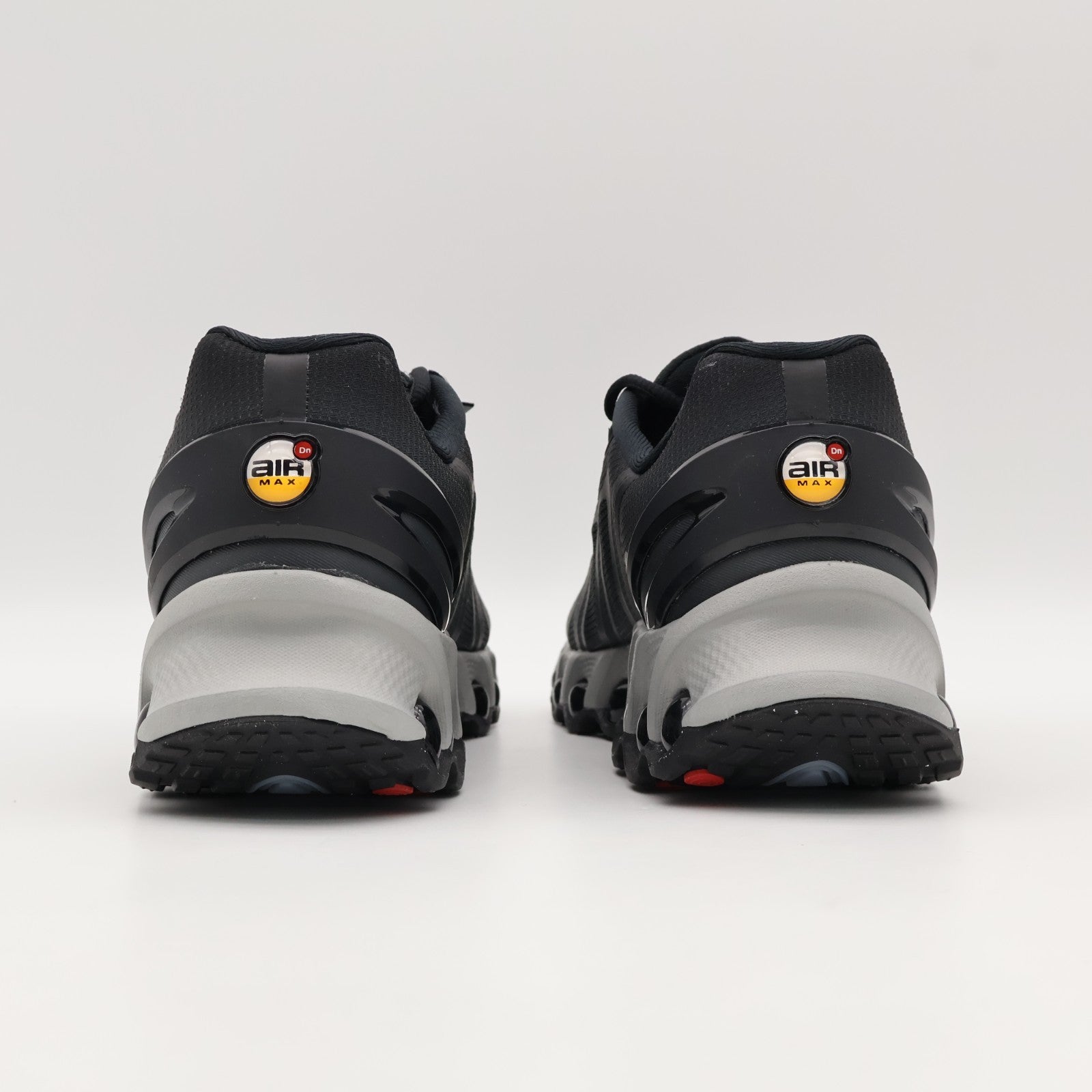 IH2140-001 PSG Ã Nike Air Max DN8 Black White (Men's)
