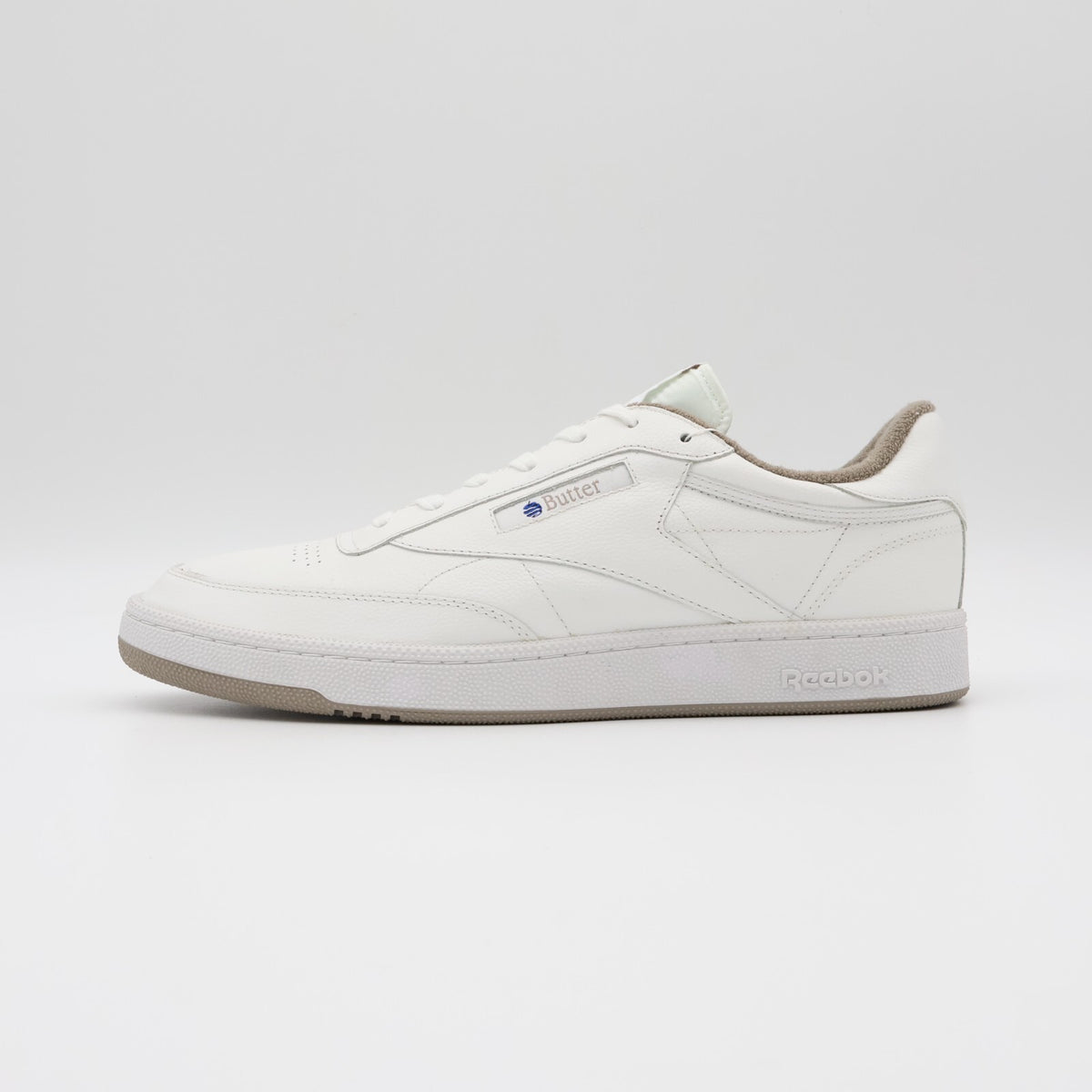 R00006 APPLE BUTTER STORE atmos Reebok Club C 85 White Brown (Men's)