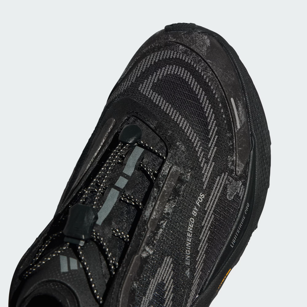 KI1520 adidas HOLO PEAK (Men's)