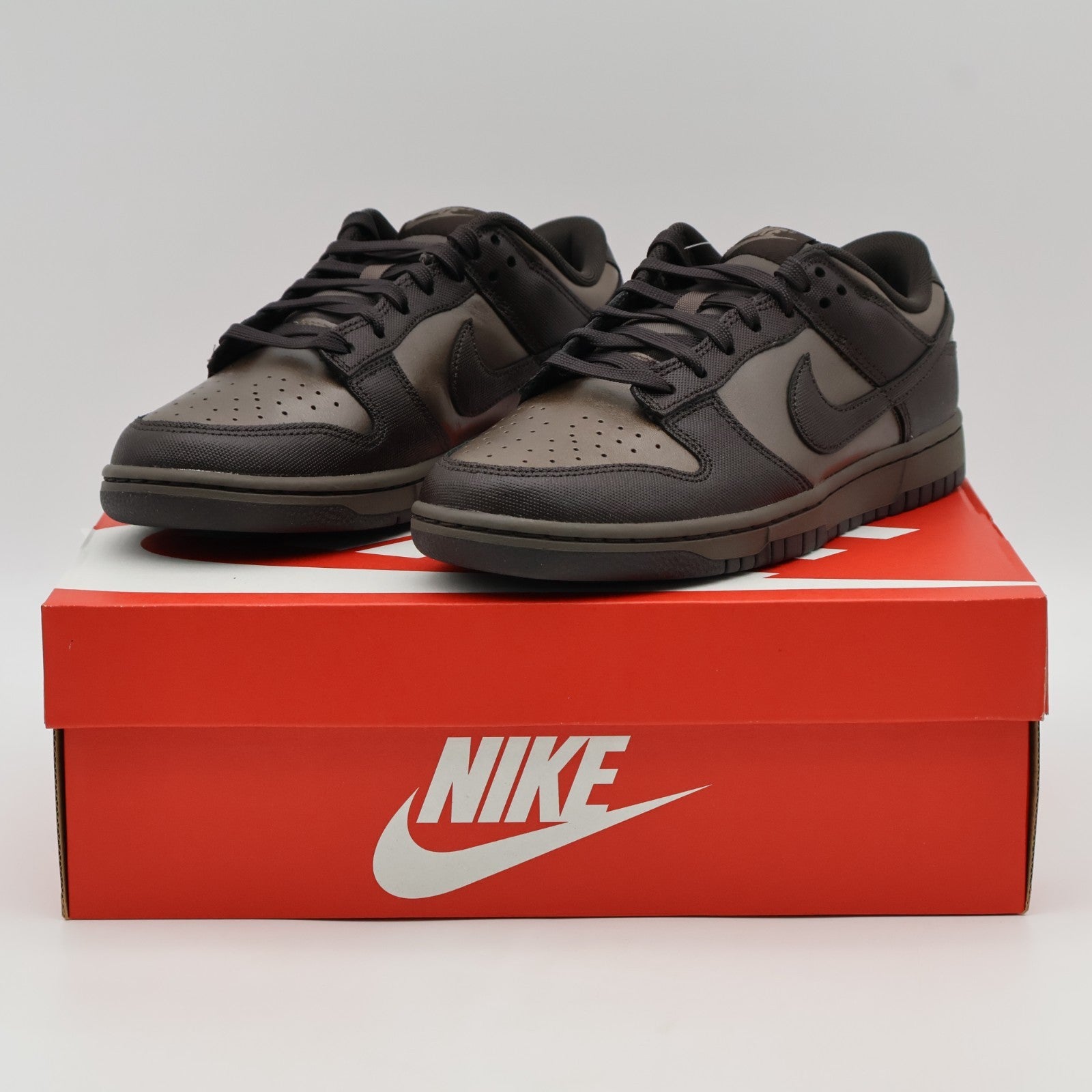 HQ1979-001 Nike Dunk Low Ironstone Velvet Brown (Men's)