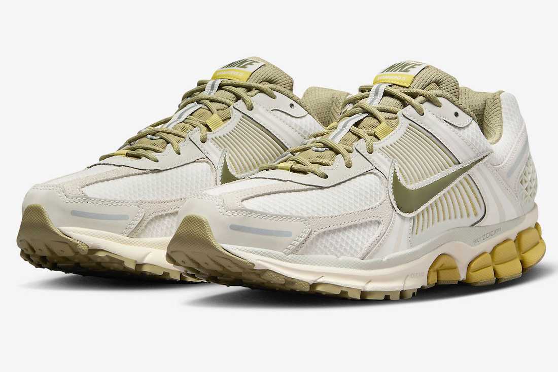 FV0397-001 Nike Zoom Vomero 5 Light Bone and Phantom (Men's)