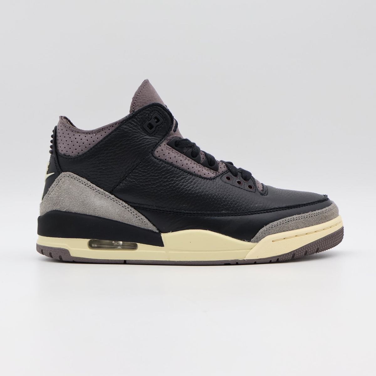 FZ4811-001 A Ma Maniere Nike Women's Air Jordan 3 Retro OG SP Black (Women's)