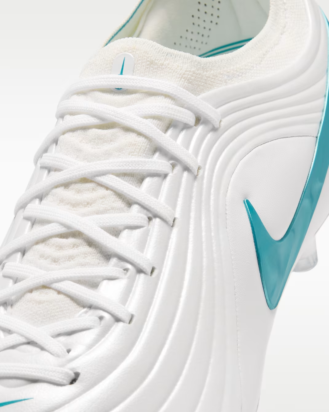 IB4469-102 Nike Tiempo Maestro Elite "White/Dusty Cactus" (Men's)