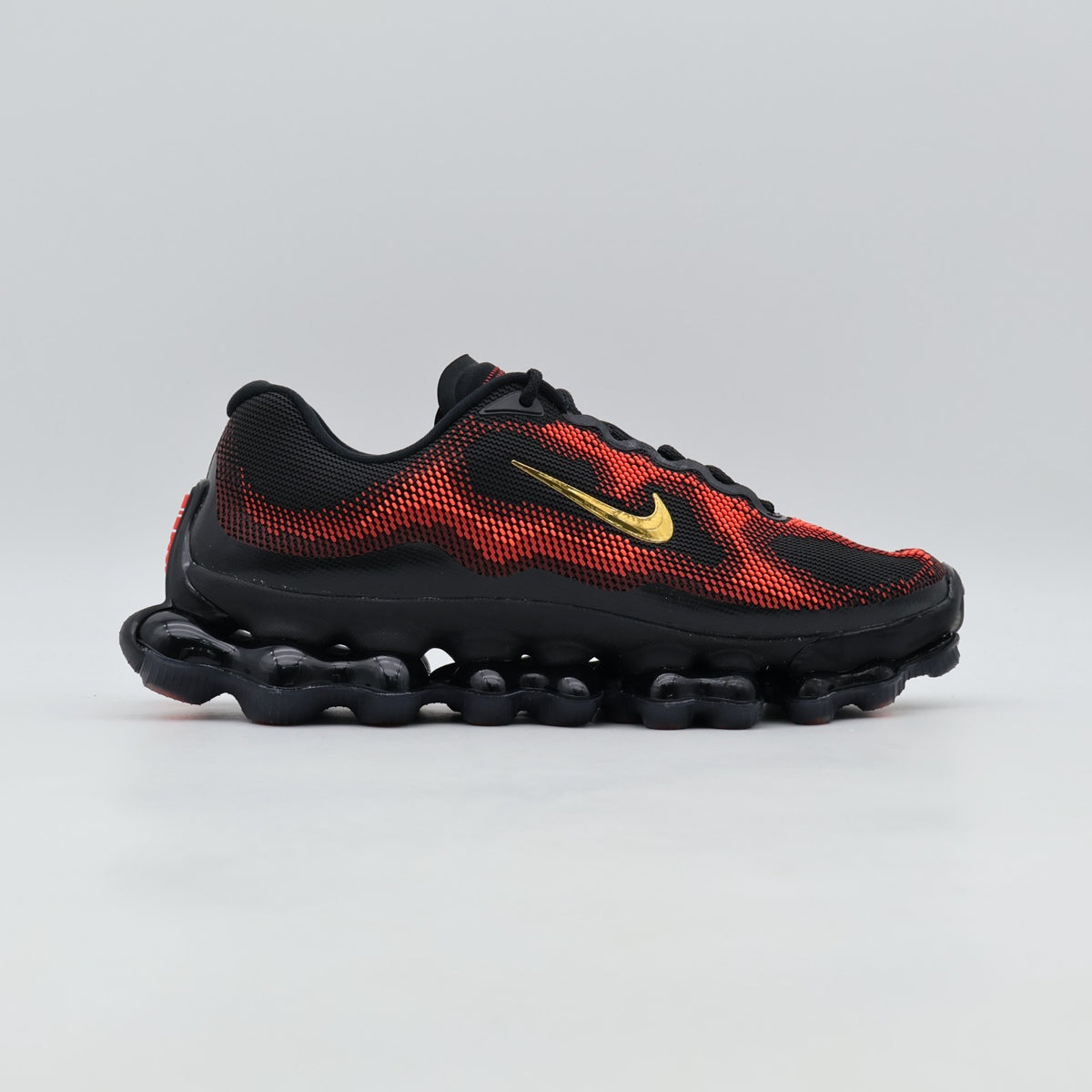IQ7634-002 Nike Air Liquid Max "Black/Team Red" (Men's)