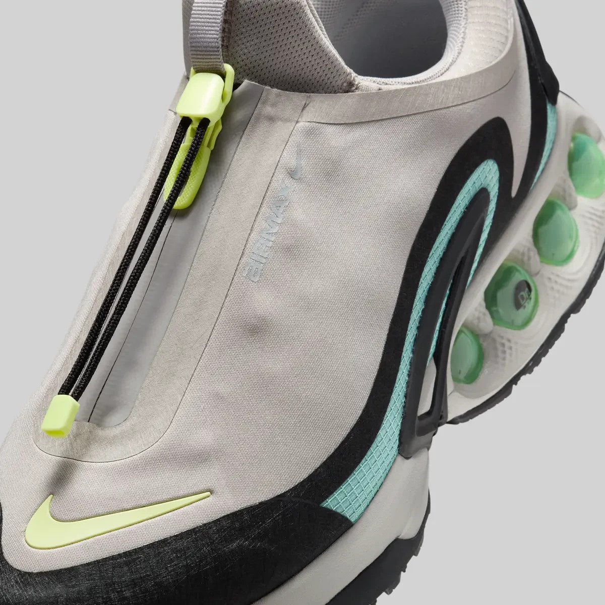 HQ8605-003 Nike Air Max DN Roam (Men's)