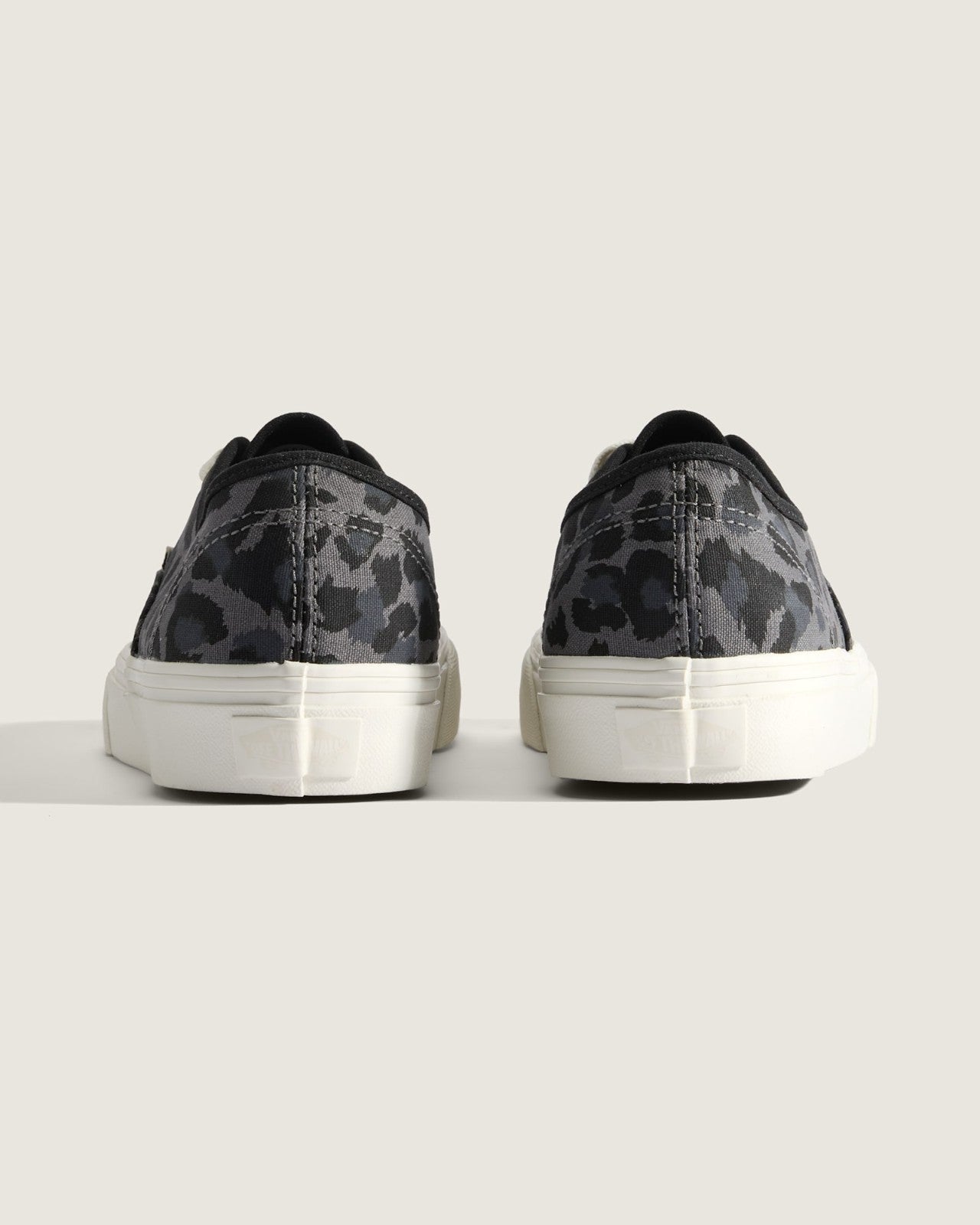 VN000D6GHR0 Vans Authentic "Black/Pewter" (Men's)