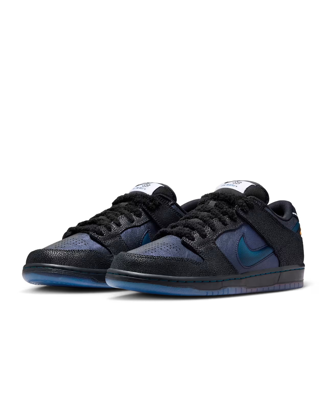 IQ1323-001 Bluetile Skateboards Ã Nike SB Dunk Low Pro "Pitch Blue/Black"(Men's)