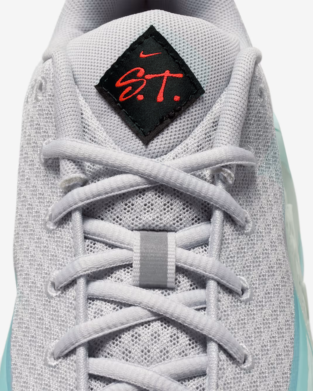 II2284-004 Nike ST Glow Pure Platinum Glacier Blue (Men's)